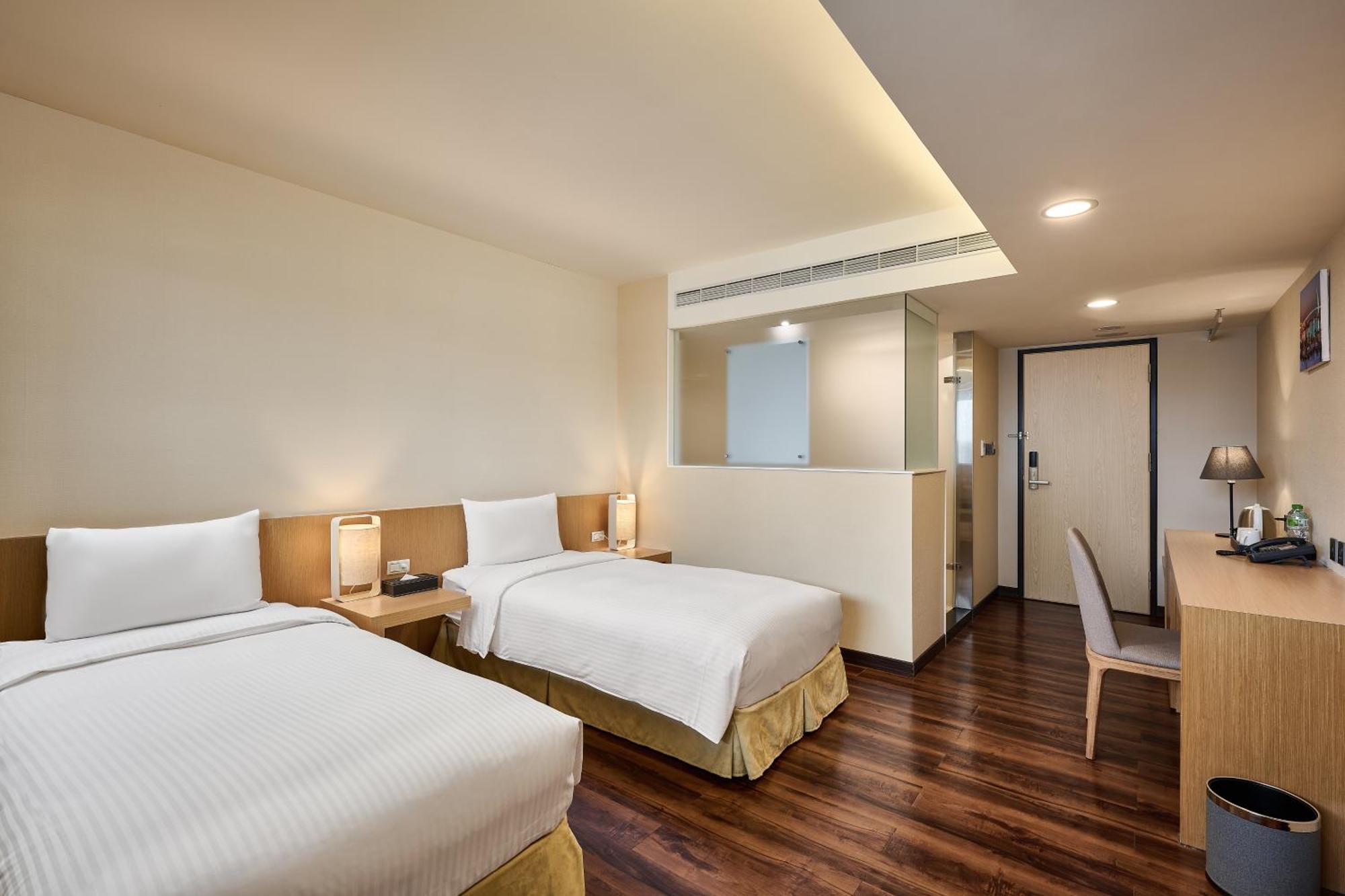 Eastin Taipei Hotel Exterior photo