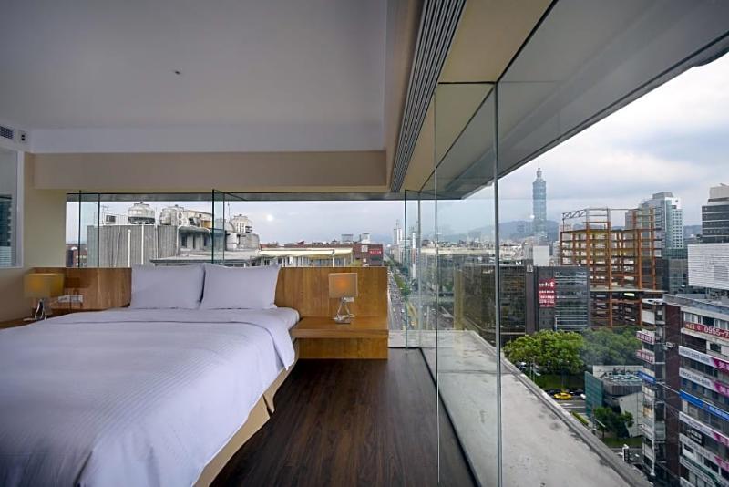 Eastin Taipei Hotel Exterior photo